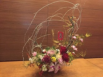 ひなたには美しいお花も飾って有ります